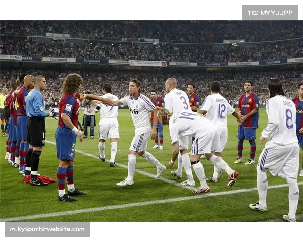 皇马巴萨公布国家德比首发阵容 拉什福德携维尼修斯领衔登场